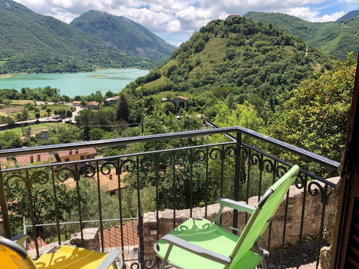 Stanza Con Terrazzo Vista Lago - Lakeholiday 卡斯泰尔迪托拉 外观 照片