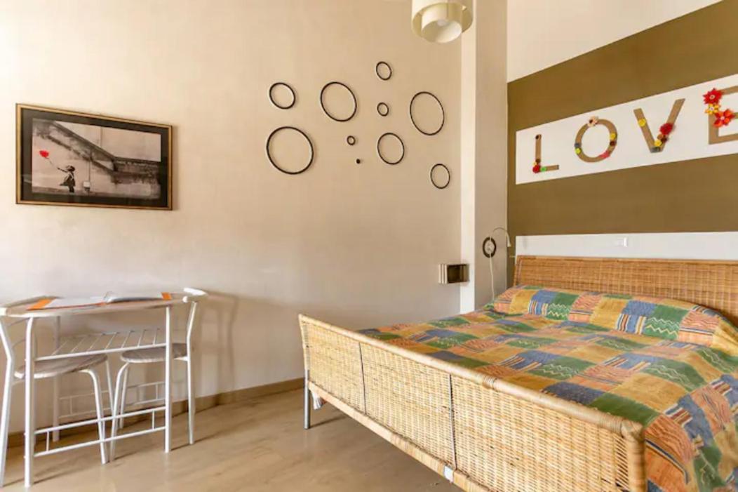 Stanza Con Terrazzo Vista Lago - Lakeholiday 卡斯泰尔迪托拉 外观 照片